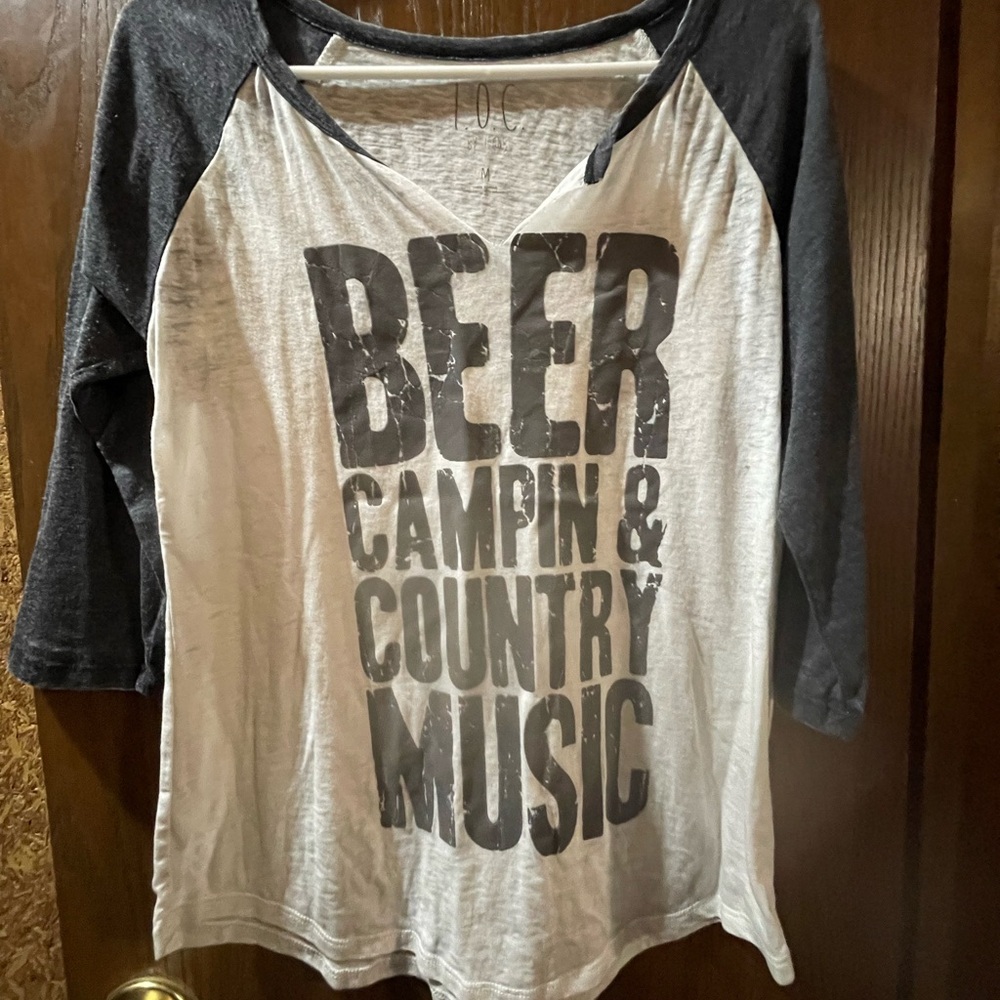 Buckle Black and White Raglan Graphic Tee